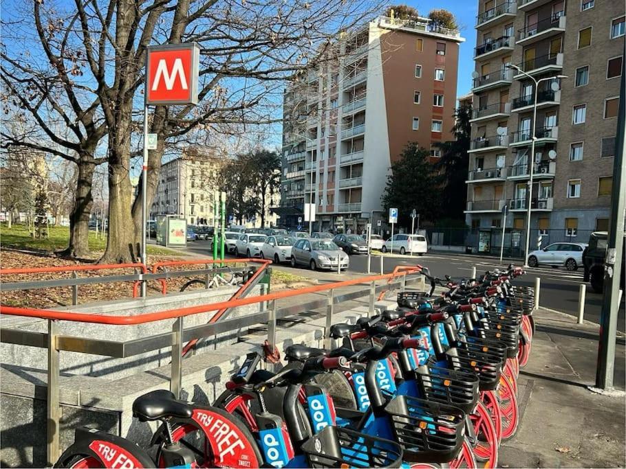 Primaticcio Metro E Aria Condizionata Apartment Milan Exterior photo